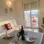 Penthouse Mopy