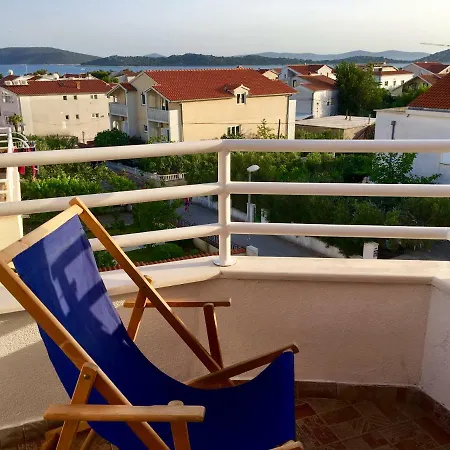 Penthouse Mopy *