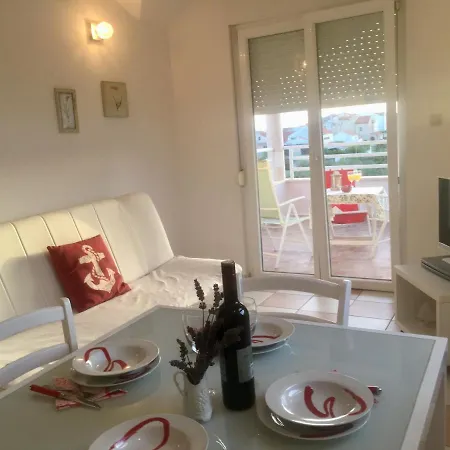 Penthouse Mopy